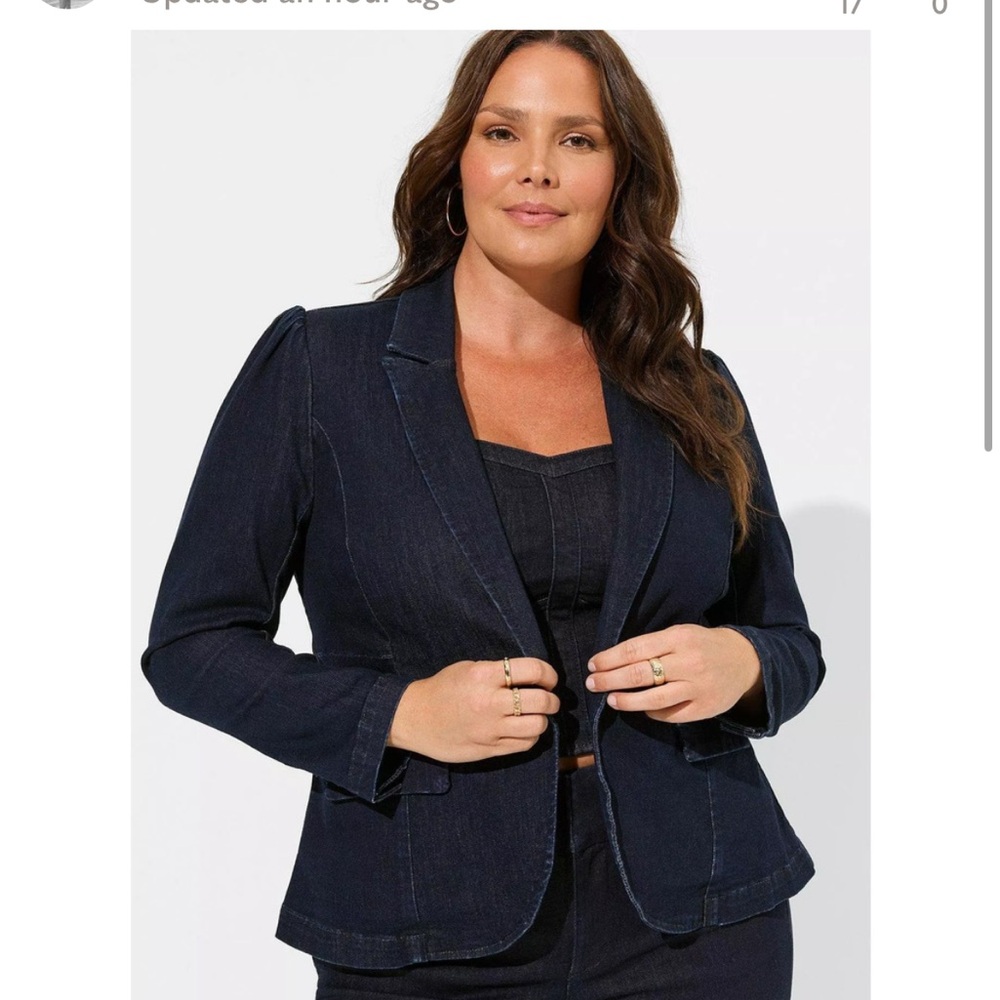 Studio Women's Navy Blazer